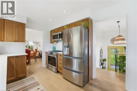 348 Sydenham Road Dundas ON L9H 5E2