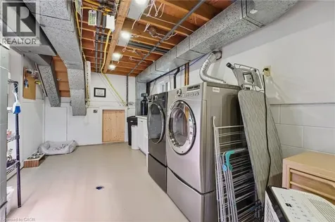 348 Sydenham Road Dundas ON L9H 5E2