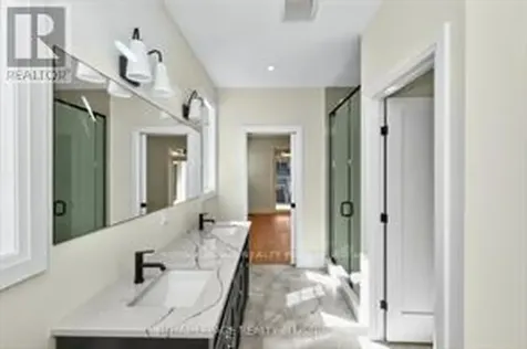 10 Magazine Street Penetanguishene ON L9M 0W6