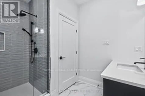 10 Magazine Street Penetanguishene ON L9M 0W6