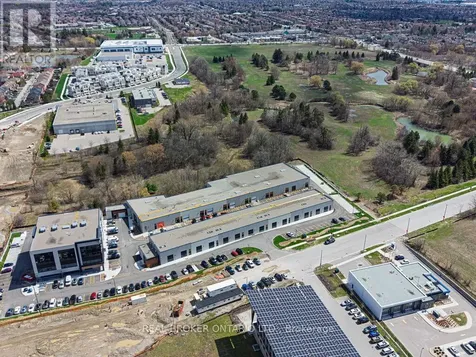 195 Cachet Woods Court Markham (cachet) ON L6C 0Z8