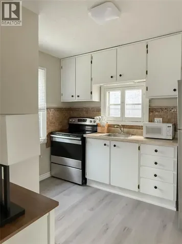 790 London Road Sarnia ON N8T 4H1