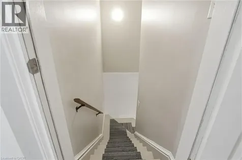 19 Dundas Street West Paris ON N3L 1E9