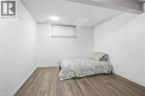 19 Dundas Street West Paris ON N3L 1E9