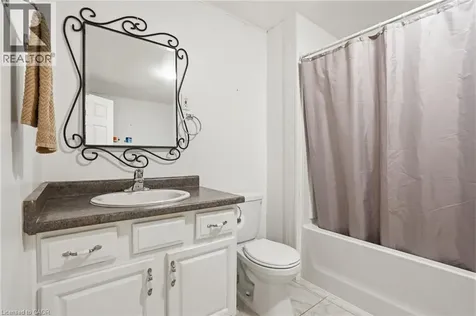 19 Dundas Street West Paris ON N3L 1E9