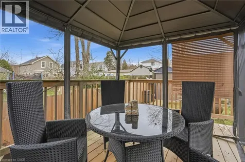 19 Dundas Street West Paris ON N3L 1E9