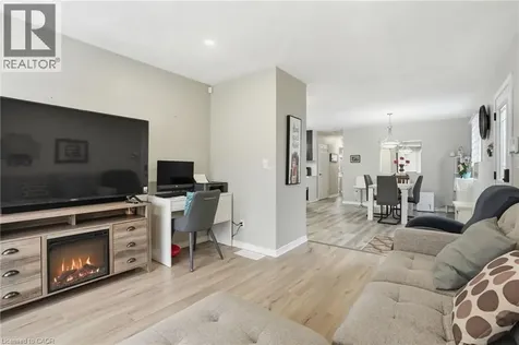 19 Dundas Street West Paris ON N3L 1E9