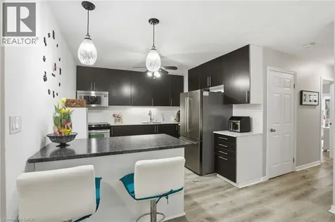 19 Dundas Street West Paris ON N3L 1E9