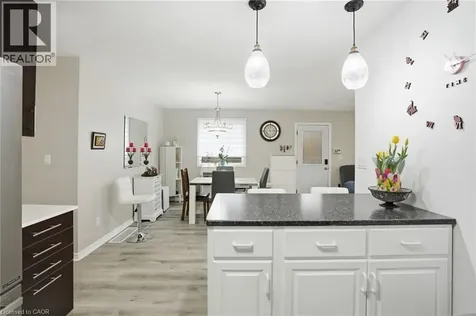 19 Dundas Street West Paris ON N3L 1E9