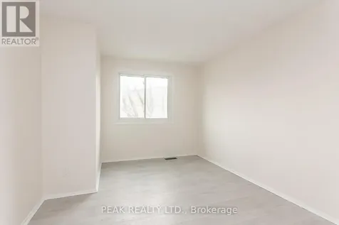 279 Sandowne Drive Waterloo ON N2K 2C1