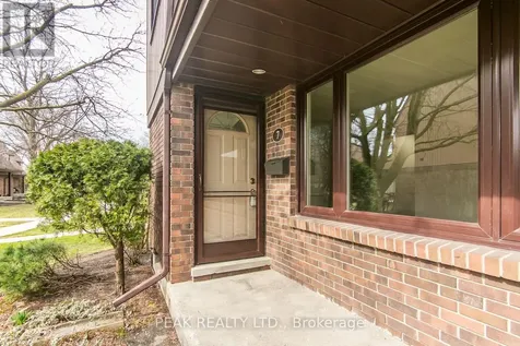279 Sandowne Drive Waterloo ON N2K 2C1