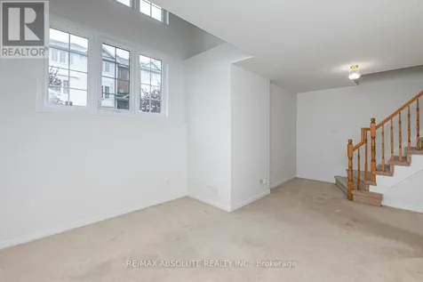 246 Gershwin Private Ottawa ON K2H 1G5