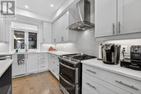 32 Edenbridge Court Ottawa ON K1W 0P1