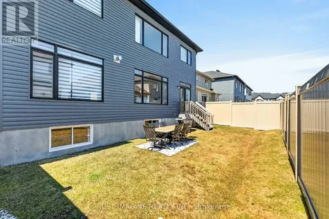 32 Edenbridge Court Ottawa ON K1W 0P1