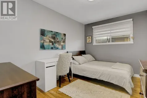2424 Heaton Avenue Ottawa ON K1G 1J2