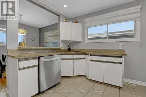 2424 Heaton Avenue Ottawa ON K1G 1J2