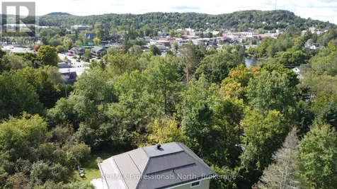 9 West Road Huntsville ON P1H 1K9