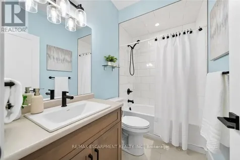 24 Craddock Boulevard Haldimand ON N0A 1J0