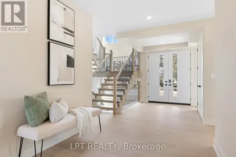 15 Briggs Avenue Ottawa ON K2E 6W5