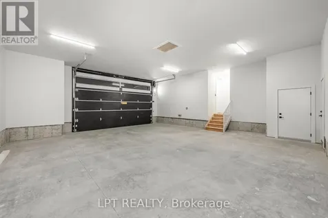 15 Briggs Avenue Ottawa ON K2E 6W5