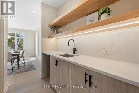 15 Briggs Avenue Ottawa ON K2E 6W5