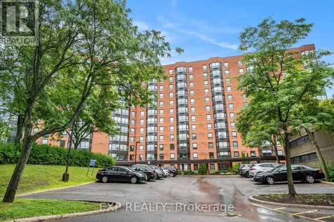80 Sandcastle Drive Ottawa ON K2H 9E7