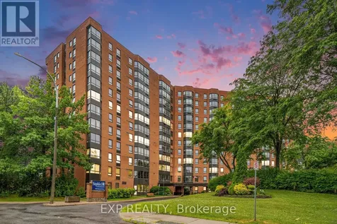 80 Sandcastle Drive Ottawa ON K2H 9E7