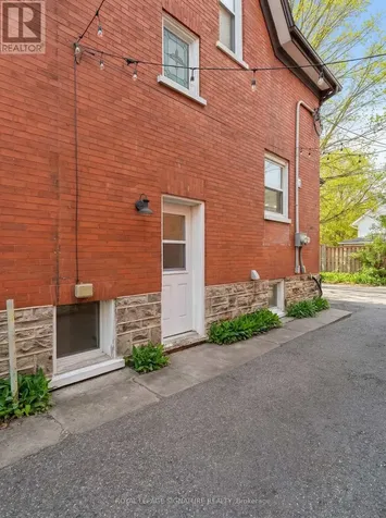 58 Hohner Avenue Kitchener ON N2H 2V4