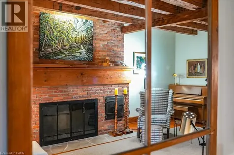 2432 Seburn Road Fonthill ON L0S 1E6