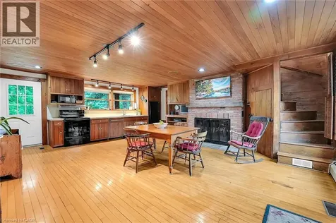 2432 Seburn Road Fonthill ON L0S 1E6