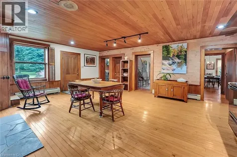 2432 Seburn Road Fonthill ON L0S 1E6