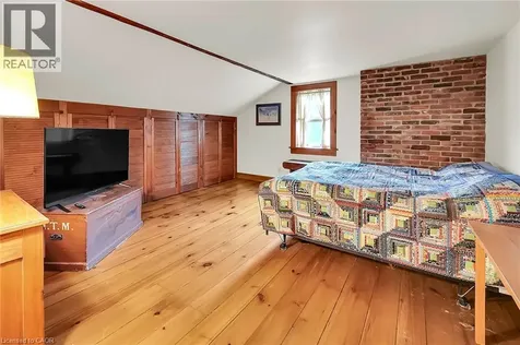 2432 Seburn Road Fonthill ON L0S 1E6