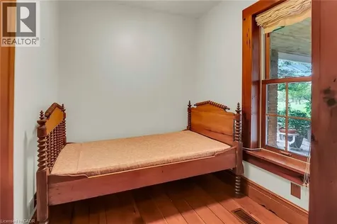 2432 Seburn Road Fonthill ON L0S 1E6