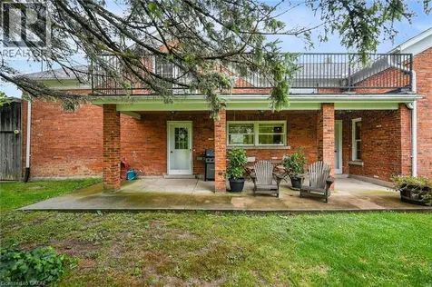 2432 Seburn Road Fonthill ON L0S 1E6