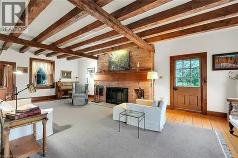 2432 Seburn Road Fonthill ON L0S 1E6