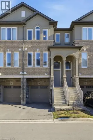 28 Aqua Lane Glanbrook ON L0R 1P0