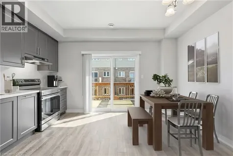 28 Aqua Lane Glanbrook ON L0R 1P0