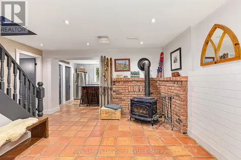 13 Parkland Drive Clearview ON L9Y 3Y9