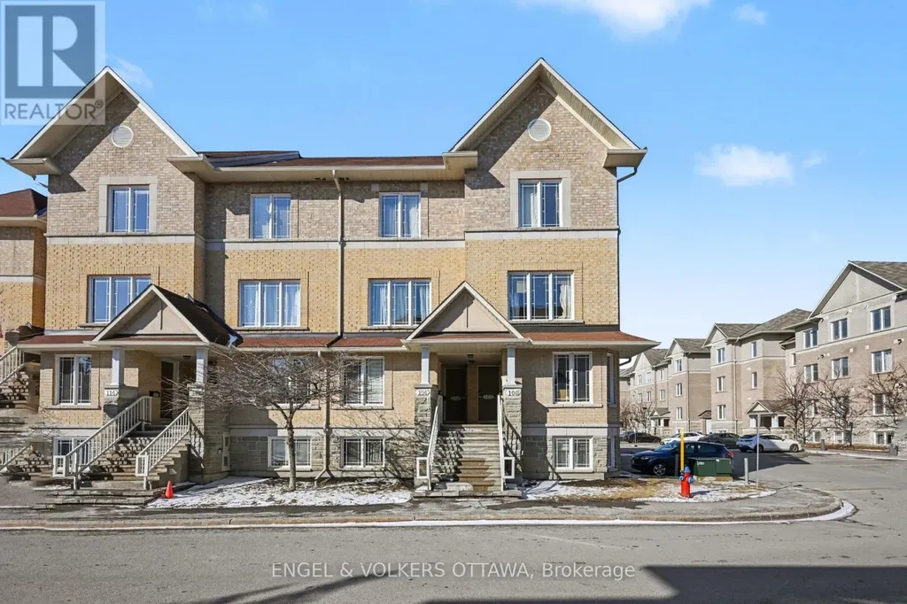 102 Paseo Private Ottawa ON K2G 4N7