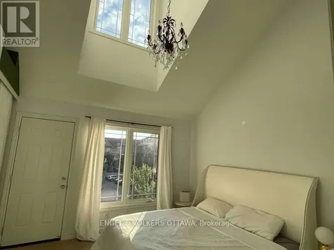 102 Paseo Private Ottawa ON K2G 4N7
