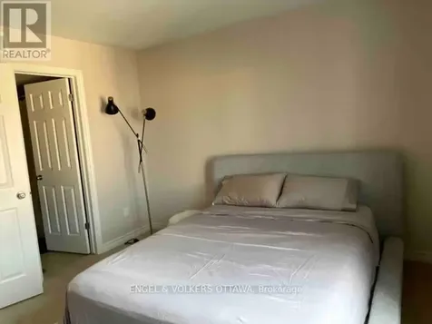 102 Paseo Private Ottawa ON K2G 4N7
