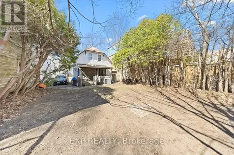 297 Cyr Avenue Ottawa ON K1L 7N6