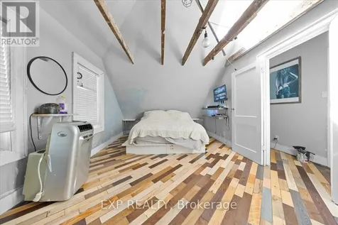 297 Cyr Avenue Ottawa ON K1L 7N6
