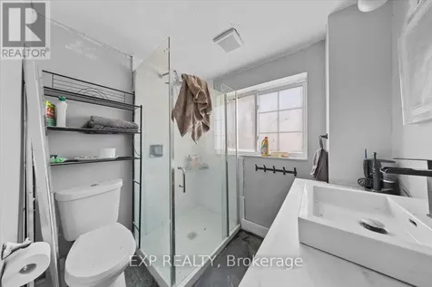 297 Cyr Avenue Ottawa ON K1L 7N6