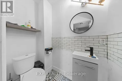 297 Cyr Avenue Ottawa ON K1L 7N6