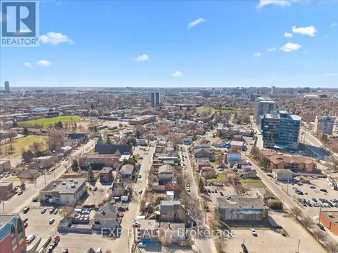 297 Cyr Avenue Ottawa ON K1L 7N6