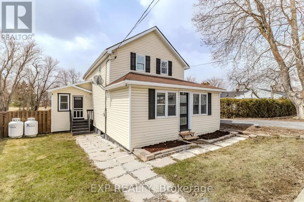 4872 County Rd 20 Road South Glengarry ON K0C 1S0
