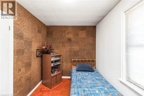 124 Broker Drive Hamilton ON L8T 2B8