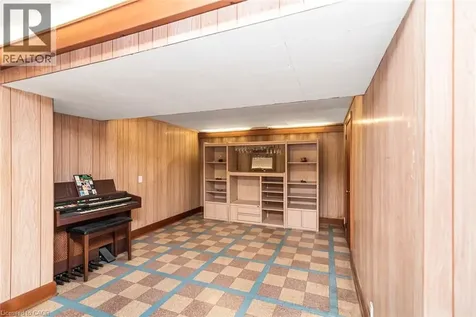 124 Broker Drive Hamilton ON L8T 2B8