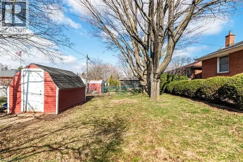 124 Broker Drive Hamilton ON L8T 2B8